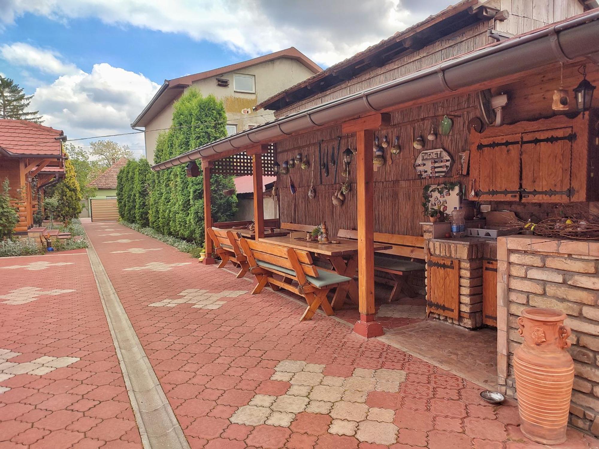 Eko Apartmani Backi Petrovac Eksteriør billede